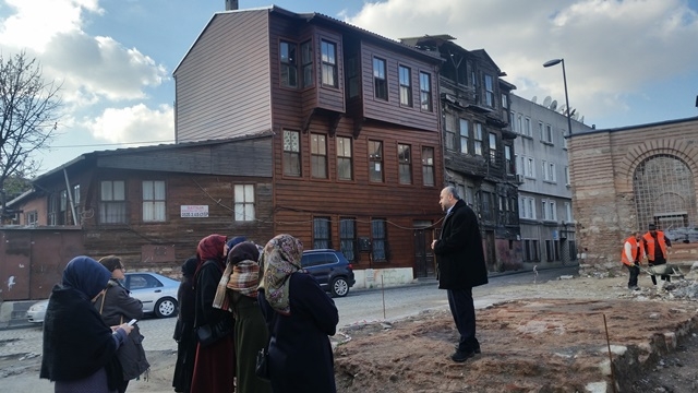 . Tarih ve sanatın izinde, zihnimizde ve gönlümüzde hoş hatıralar bırakmak için, İstanbul Tarih ve Kültür derneği vesilesi ile ziyaretlerimize başladık.