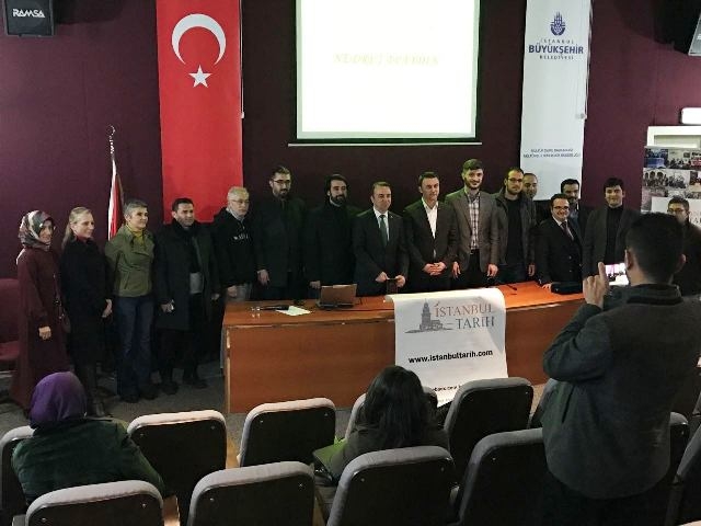 Medeniyetler Başkenti İstanbul'un Kültür ve Turizm İl Müdürlüğü vazifesini deruhte eden Nedret Apaydın, 27 Ocak Cuma akşamı Ali Emiri Kültür Merkezinde tarih severlerle bir araya geldi.