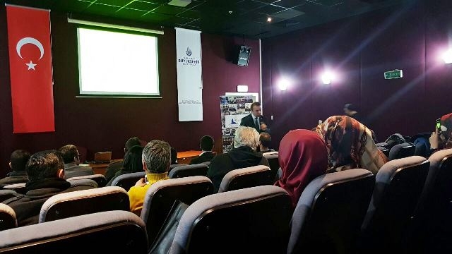Medeniyetler Başkenti İstanbul'un Kültür ve Turizm İl Müdürlüğü vazifesini deruhte eden Nedret Apaydın, 27 Ocak Cuma akşamı Ali Emiri Kültür Merkezinde tarih severlerle bir araya geldi.
