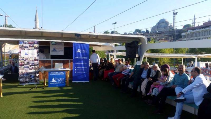 İstanbul Tarih ve Kültür Derneği'nin geleneksek hale gelen iftar programı bu sene boğazda 
