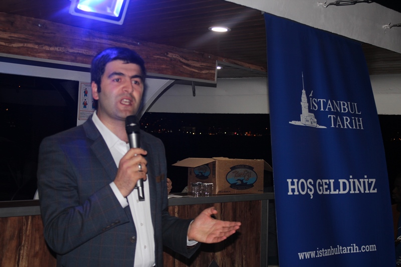 İstanbul Tarih ve Kültür Derneği'nin geleneksek hale gelen iftar programı bu sene boğazda 
