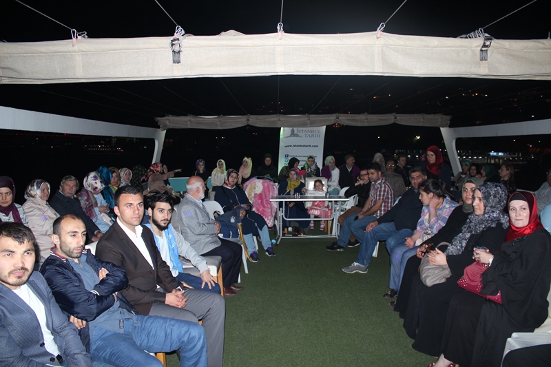 İstanbul Tarih ve Kültür Derneği'nin geleneksek hale gelen iftar programı bu sene boğazda 