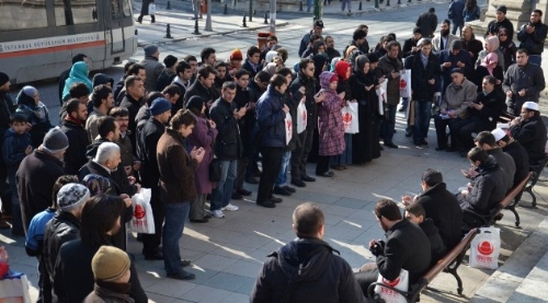 Sultan İkinci Abdülhamid Han Sevgisi Meydanları Doldurdu