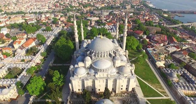 Maneviyatın Ve Maddi İhtişamın Zirvesi Süleymaniye Camii  