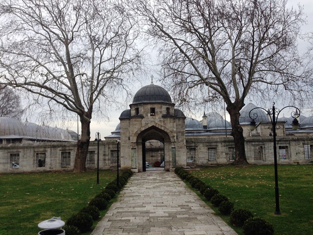 İstanbul Tarih ve Kültür Derneği tarafından yılın belirli dönemlerinde web sitemiz üzerinden duyurulan gezilerden biri daha gerçekleşti. Sizde gezi kaydınızı yaptırarak İstanbul Tarih farkıyla Mimar Sinan'ın izlerini İstanbul Tarih farkıyla keşfedin.

