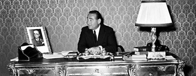 Türkiye Cumhuriyeti Devleti’nin Başbakanı, Başbakanlığı Döneminde yaptığı hamlelerle Türkiye’yi ayağa kaldıran ve 27 Mayıs 1960 Askeri Darbesi neticesinde idâm edilerek asılan siyaset ve devlet adamı…