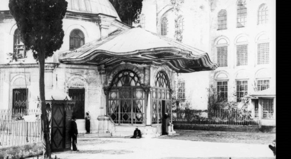 Abdülhamid döneminde türbeler