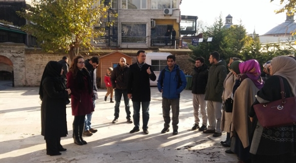 İstanbul Tarih Farkıyla Halep İçin Üsküdar'daydık